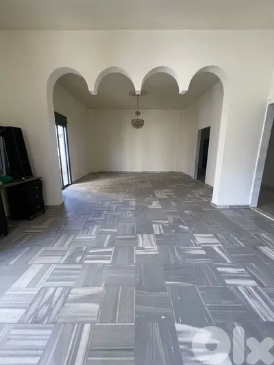 Apartment For Sale in Biaqout