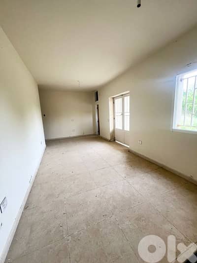 hot deal apartment for sale in Aamchit