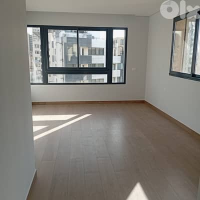 Apartment for sale in Caracas 950,000$ شقة للبيع في رأس بيروت