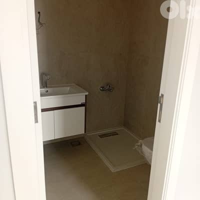 Apartment for sale in Caracas 950,000$ شقة للبيع في رأس بيروت