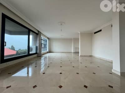 Apartment for Sale in Hamraشقة فاخرة للبيع في الحمرا