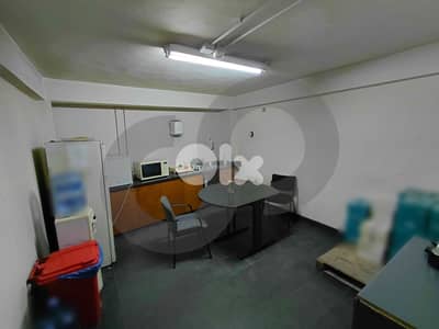 Truck access, Spacious, prime location, dora/دورة REF#EH135329