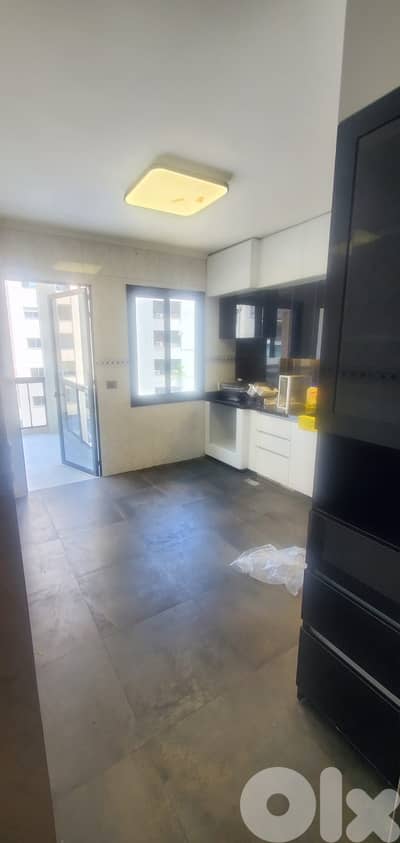 Apartment for sale in Achrafieh 450,000$ شقة للبيع في الأشرفية