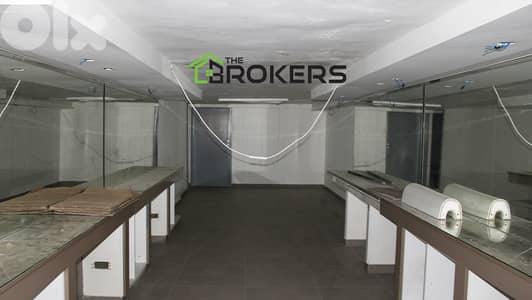 Shop for Rent in Hamra محل للايجار في الحمرا