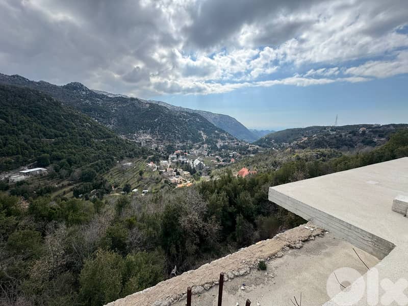 L21034 - A 900 SQM Land With Permit For Sale in Chahtoul 8