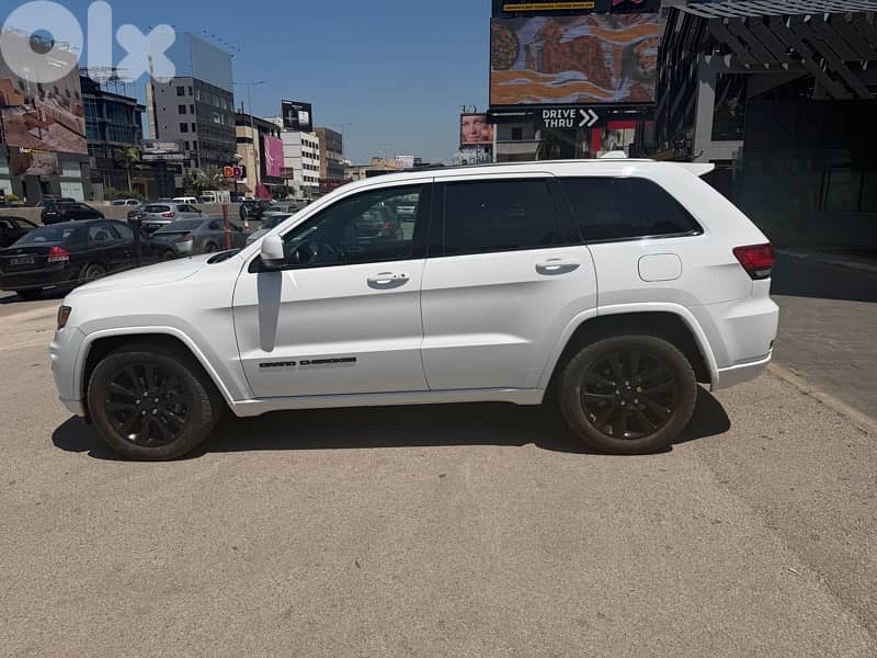 grand cherokee 2018 altitude 2wel 0