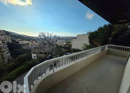 شقة للبيع في جعيتا/عين الريحاني Apartment sale in Jeita /Ain el Rihane