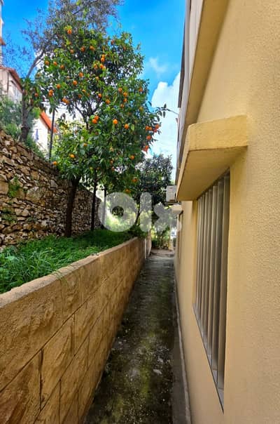 شقة للبيع في جعيتا/عين الريحاني Apartment sale in Jeita /Ain el Rihane