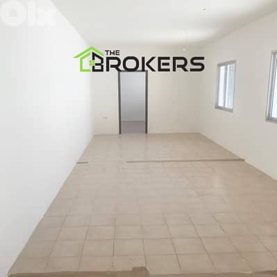Office for rent in karantina مكتب للايجار في الكرنتينا