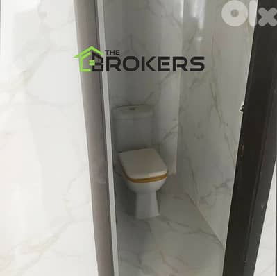 Office for rent in karantina مكتب للايجار في الكرنتينا