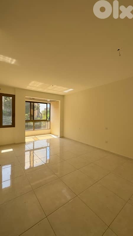Apartment for sale in qornet el hamra 0