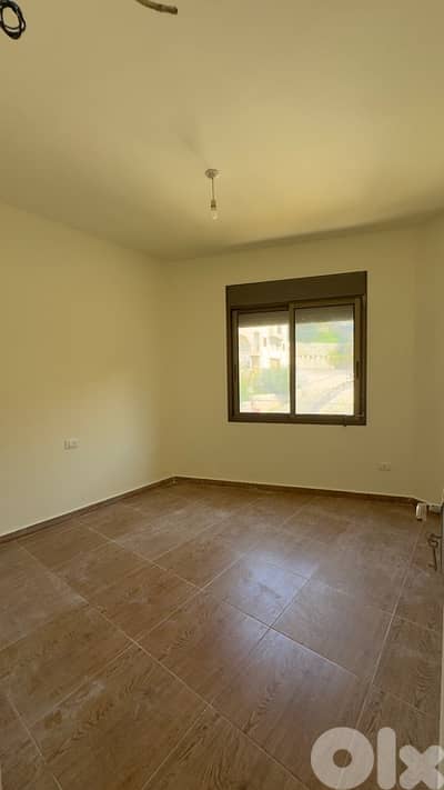 Apartment for sale in qornet el hamra