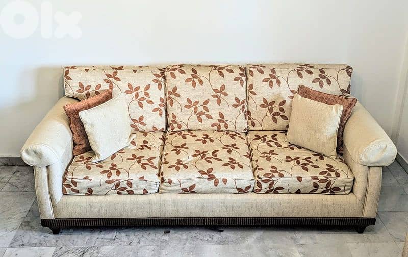Elegant living room set – sofas + armchairs – great condition 1