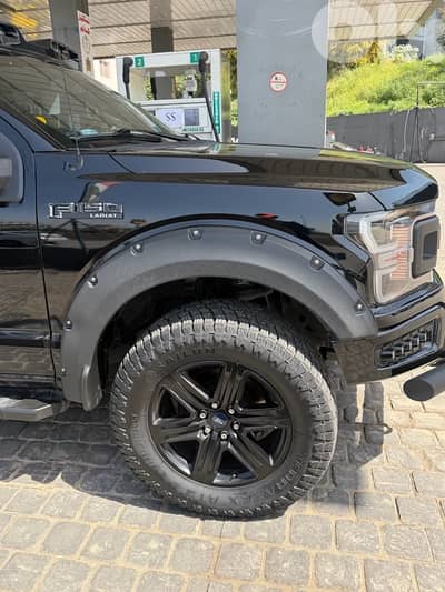 Ford F150 lariat 2018 one of 3 in Lebanon