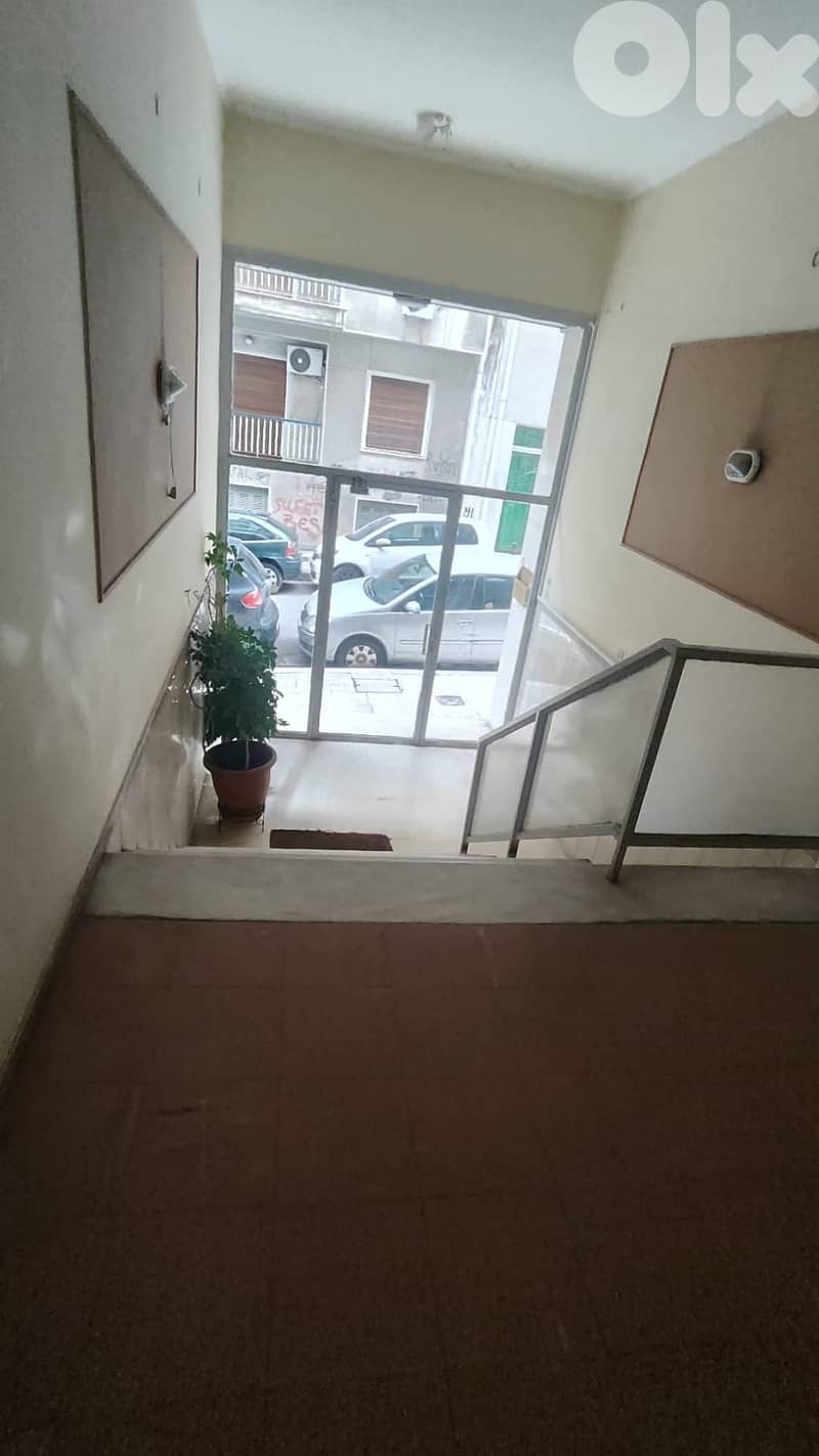 Prime Location Apartment in Athens - High Rental Potential 0