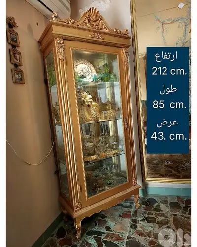 Luxurious Showcase - 2 pieces -  فاترينة فخمة عدد ٢