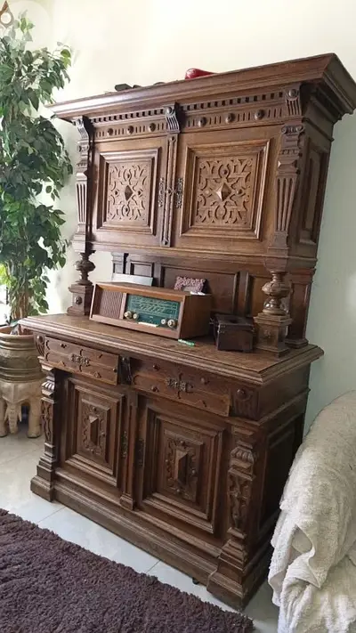 تحف و خزانات