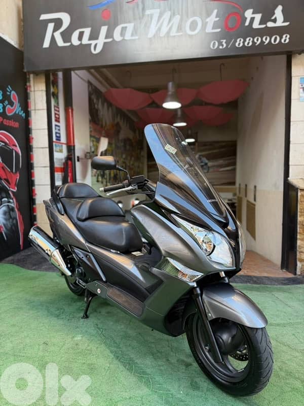 Honda Silverwing GT Crystal Abs T mode 0