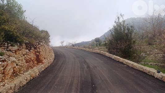 lands for sale in Douma أرض"لقطة" للبيع في دوما