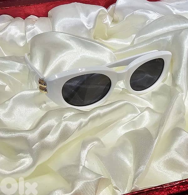Dior Royal White and Gold 0