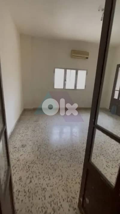 "Prime Location" 2 bedroom apartment 4sale in Mazraa - Beirut- المزرعة
