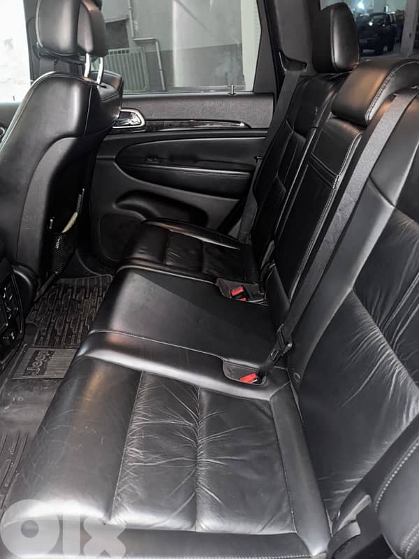 Jeep Grand Cherokee 2011 0