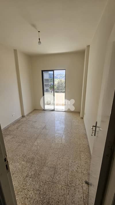Bright Apartment in Dekwaneh – City Rama dek0387dpst
