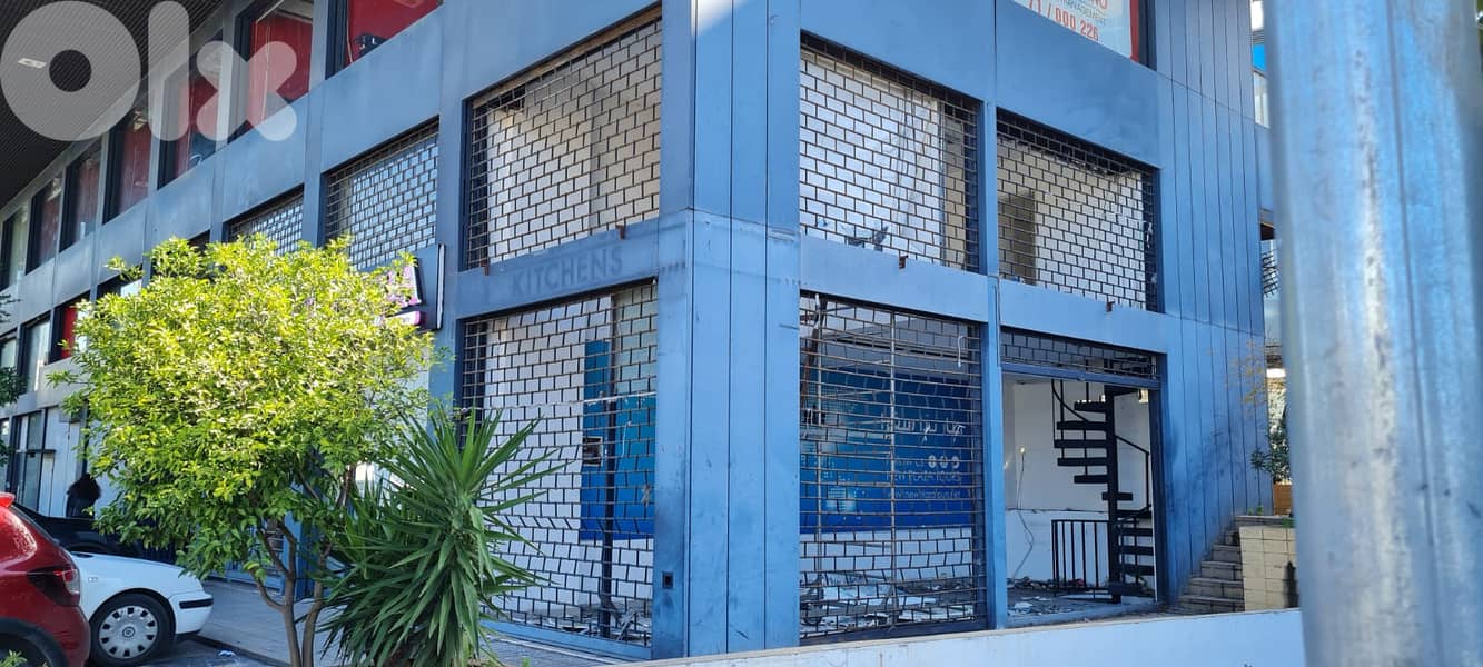 Triplex Shop for Sale in Dekwaneh 0