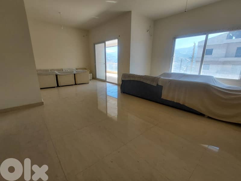 Apartment for Sale in Ballouneh 0