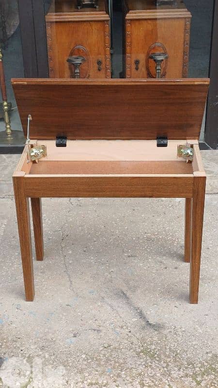 antique 7