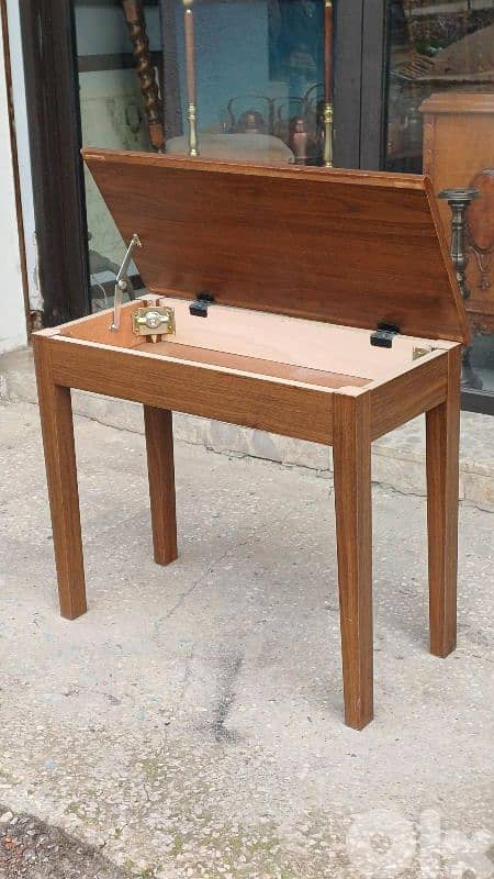 antique 8