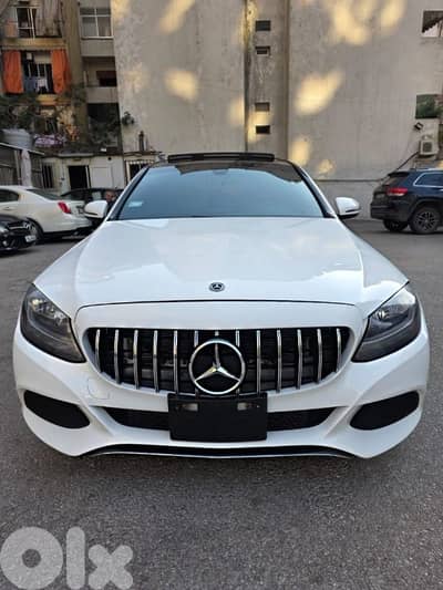 MERCEDES C300 MODEL 2018 FOR SALE Mileage:90000 16800$ 03635068