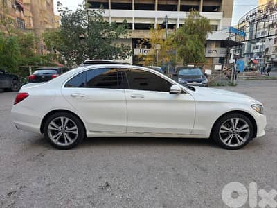 MERCEDES C300 MODEL 2018 FOR SALE Mileage:90000 16800$ 03635068