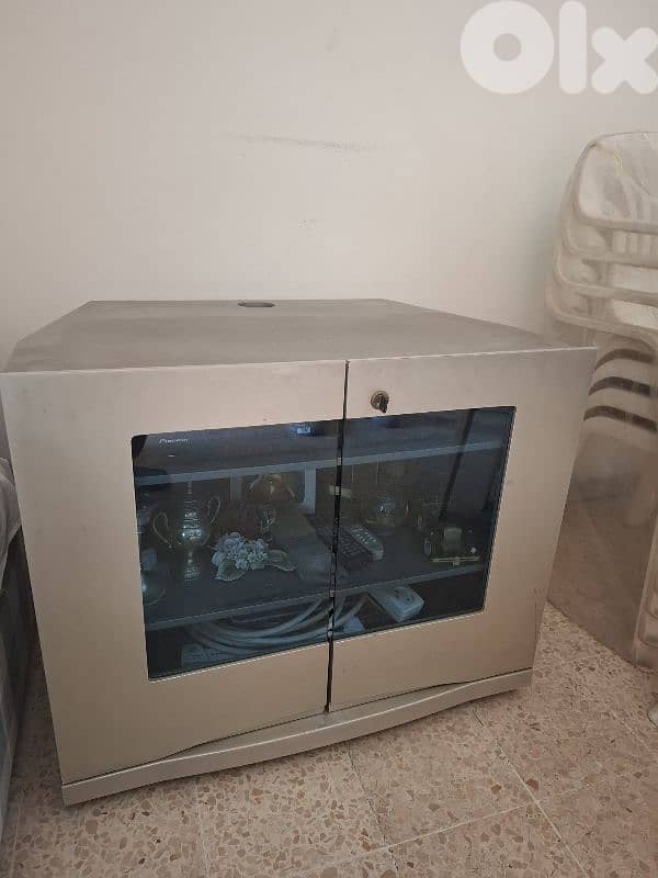 TV table 0