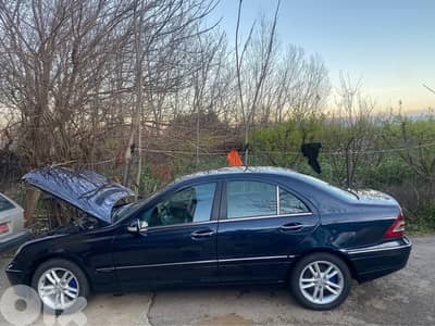 Mercedes-Benz C-Class 2001