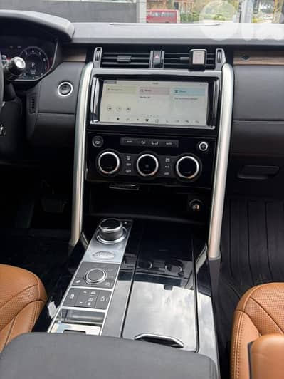 Land Rover Discovery 2019