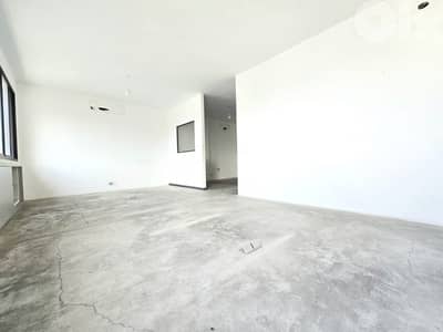 RAO26-5046 Office 90 m² for Sale in Sin El Fil