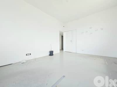 RAO26-5047 Office 110 m² for Rent in Sin El Fil