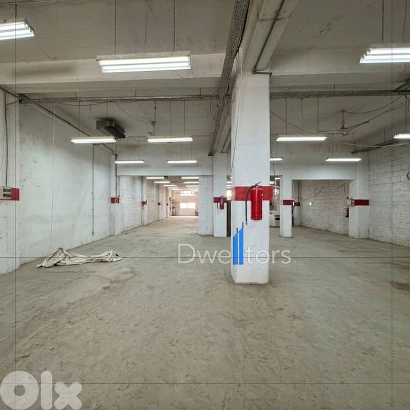 Warehouse for rent in DEKWANEH - 8000 MTS2 - 4.5 MT Height 0