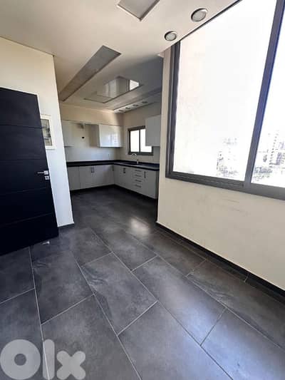 Prime location Apartment For Rent in Dekwaneh