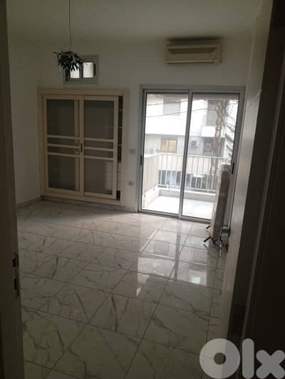 Apartment for rent in sadate street hamra