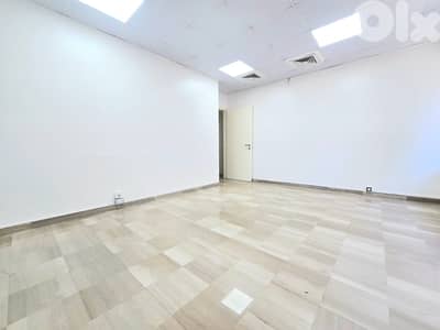 RAO26-5049 Office for Rent – Downtown | 105 m²