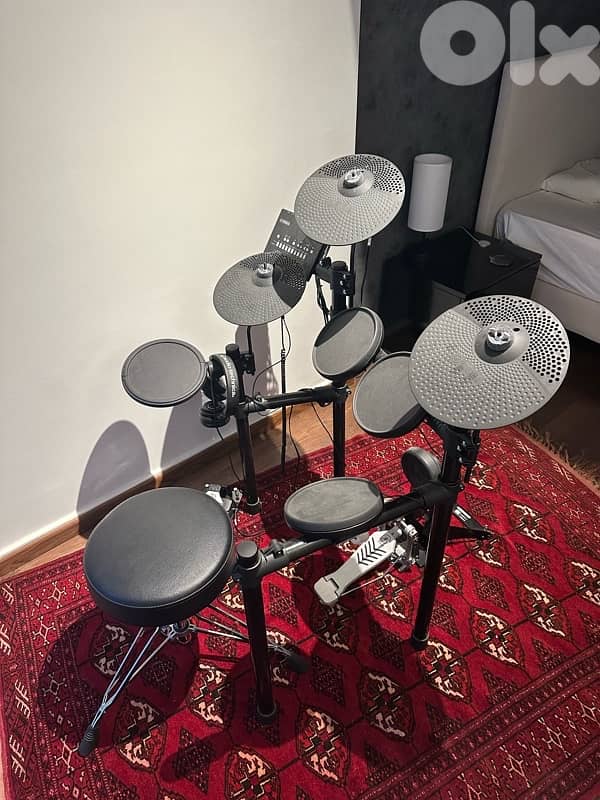 Electronic Drums Yamaha DTX 452K 0