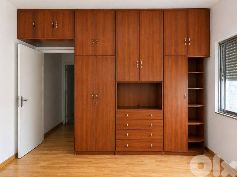 Large Built-in Wooden Wardrobe – 7 Compartments 0
