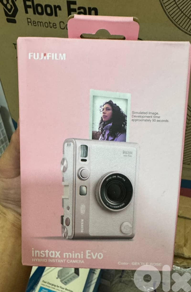 FujiFilm Instax Mini Evo Pink 0