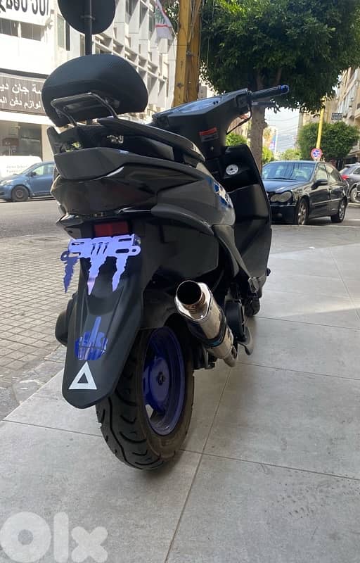 v150 azzo 2025 0