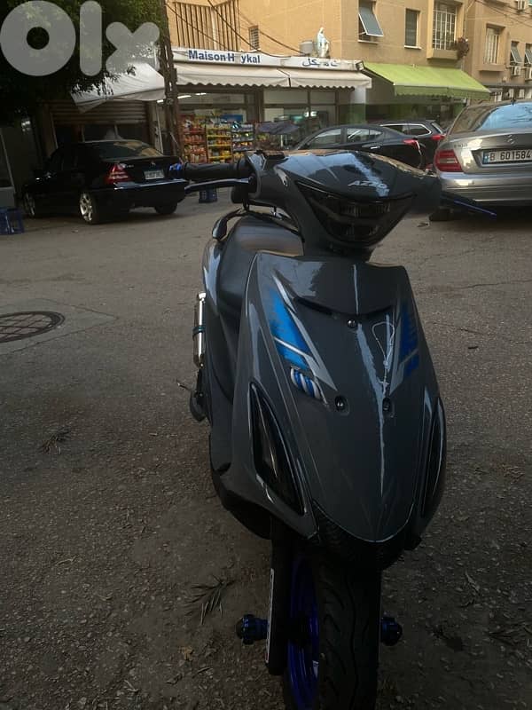 v150 azzo 2025 1