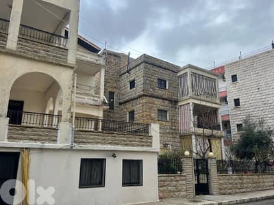 L21053 - A 1,090 SQM Building For Sale in Bhamdoun