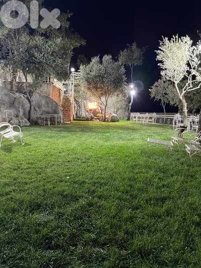 Garden Venue for Events – Mountain View & Private Lawn