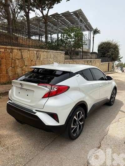 Toyota C-HR 2019 XLE Premium